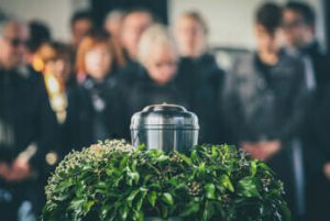 trauerfeier mit urne
