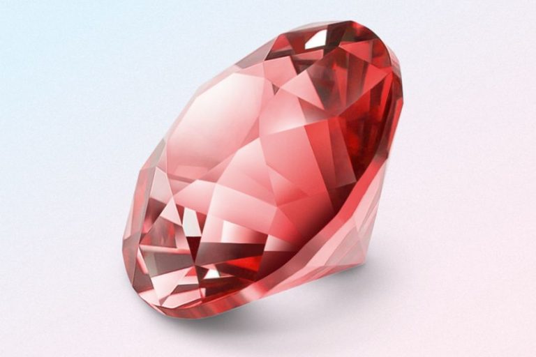 rubinroter, präzise geschliffener edelstein, gefertigt aus asche und haaren