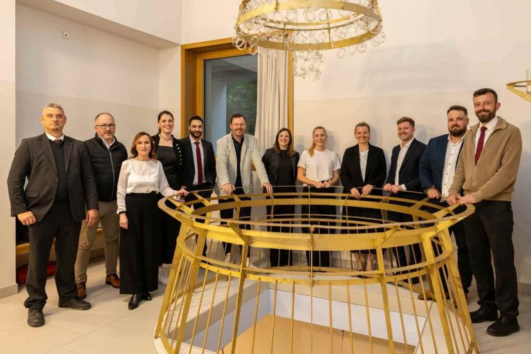 porträt bestatter karl albert denk und team